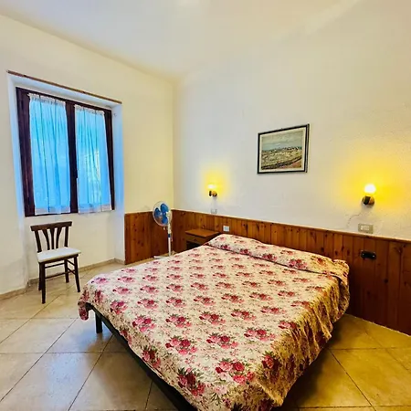 Asfodeli 19 In Centro San Teodoro (Sardinia)